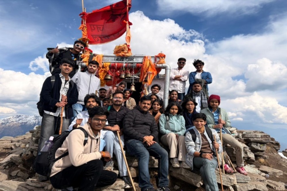 From Chopta to Tungnath Temple and the summit of Chandrashila, the Yuva Tourism Club led an unforgettable journey of adventure, unity, and Himalayan spirit.