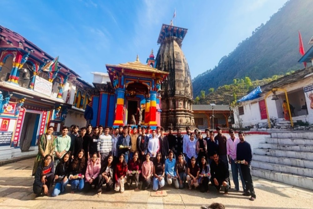 From Chopta to Tungnath Temple and the summit of Chandrashila, the Yuva Tourism Club led an unforgettable journey of adventure, unity, and Himalayan spirit.